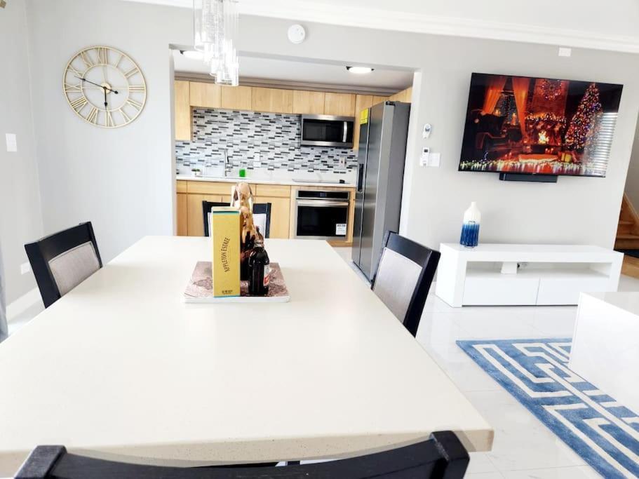 Villa Brand New Luxurious Townhouse In Negril Extérieur photo