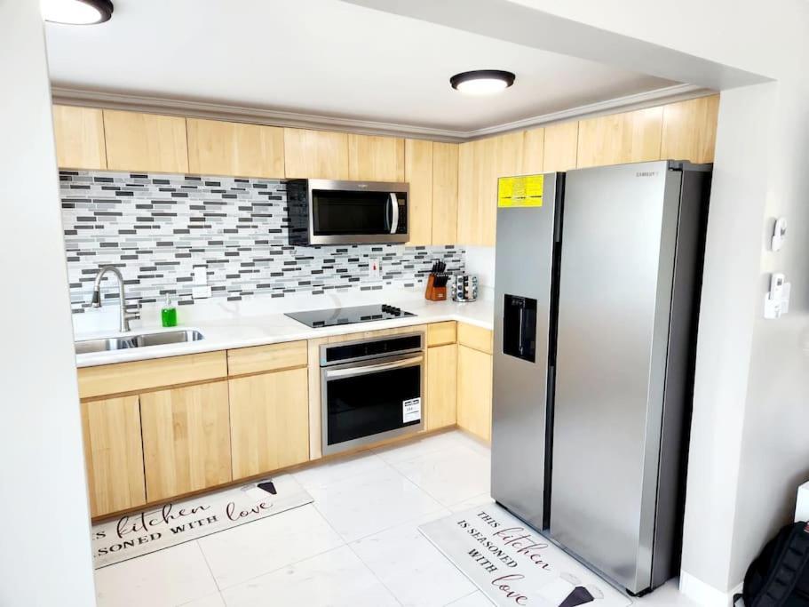 Villa Brand New Luxurious Townhouse In Negril Extérieur photo