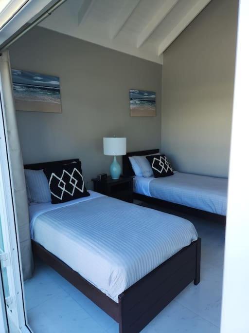 Villa Brand New Luxurious Townhouse In Negril Extérieur photo