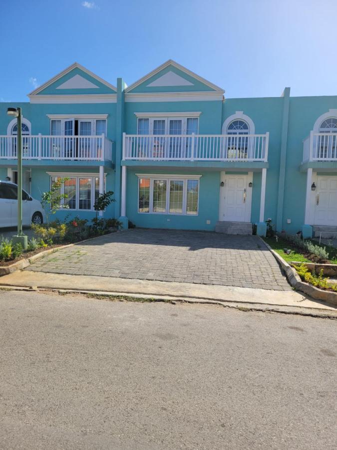 Villa Brand New Luxurious Townhouse In Negril Extérieur photo