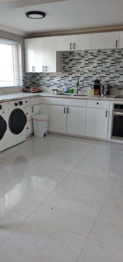 Villa Brand New Luxurious Townhouse In Negril Extérieur photo